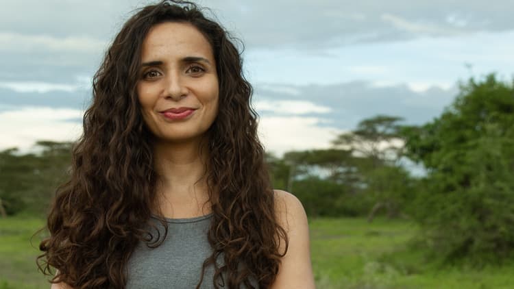 Ella Al-Shamahi: Diventare umani
