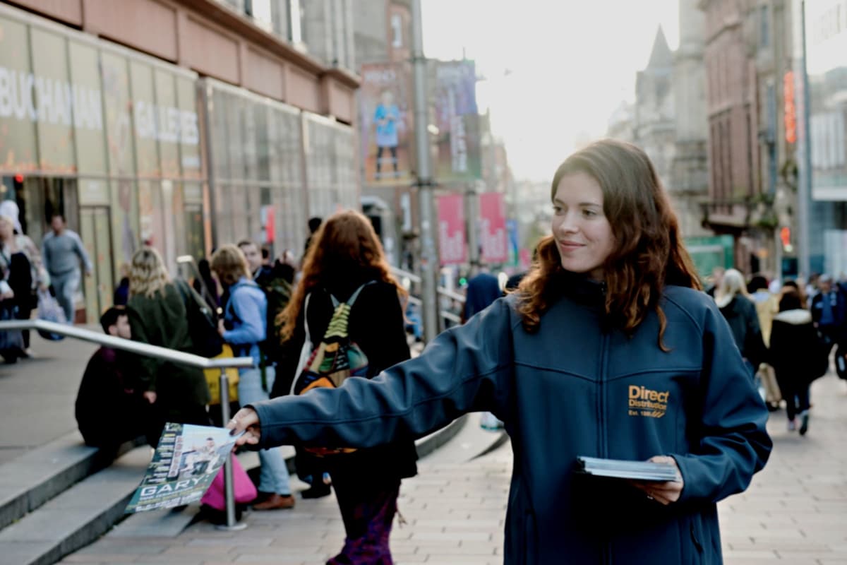 Distribuzione di volantini