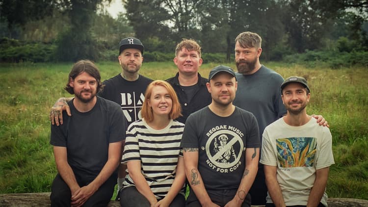 Marrapalooza present LOS CAMPESINOS!